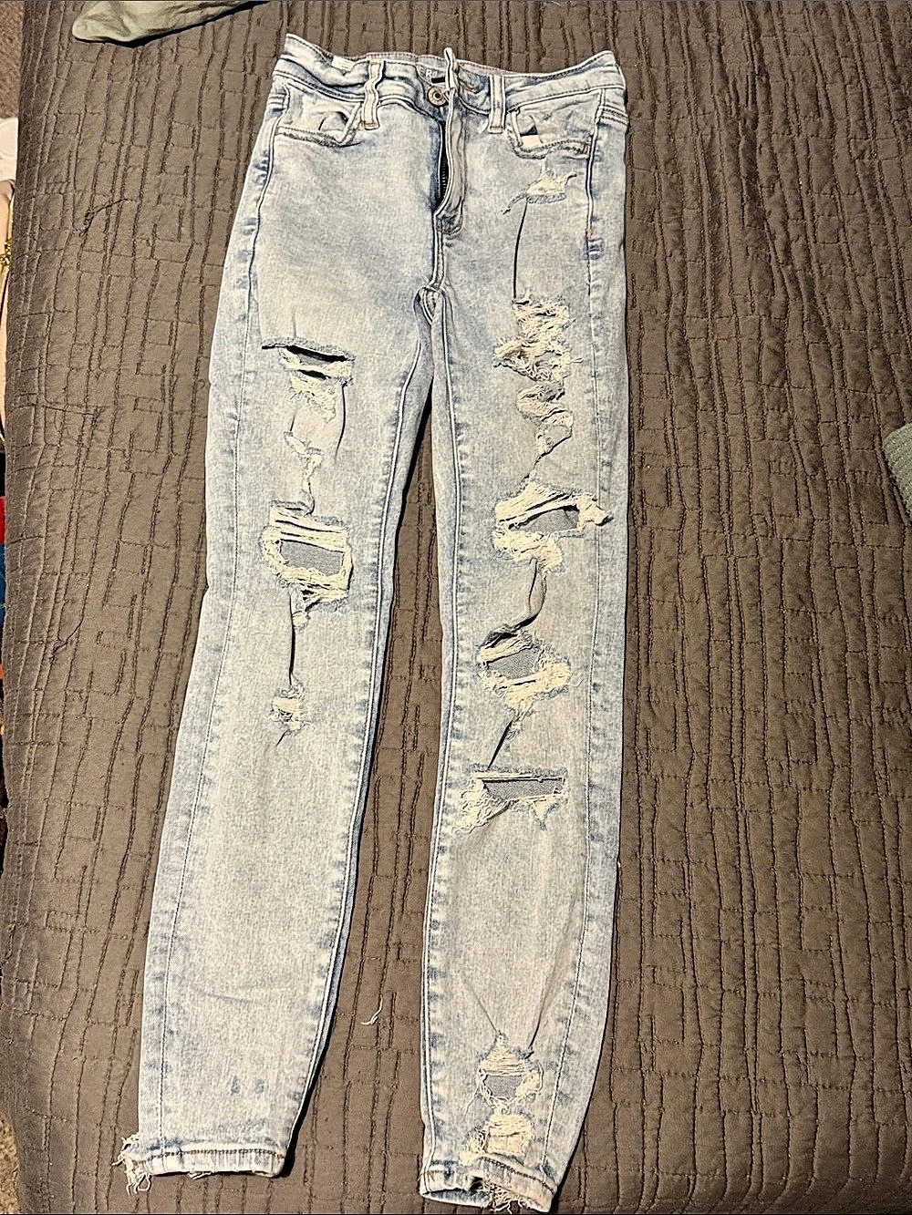 American Eagle Outfitters AE Super High-Waisted Ripped Jegging Blue